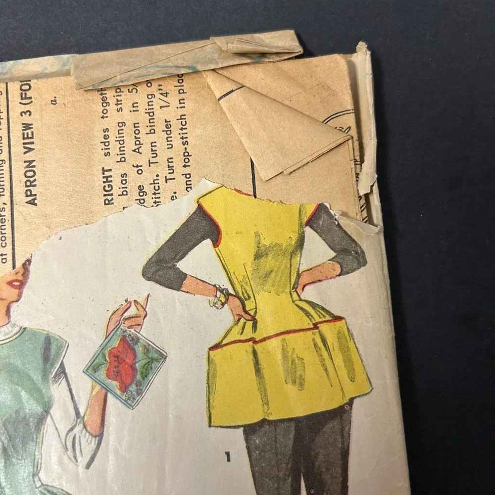 Simplicity 4492 Cobbler Half Apron Pot Holder Pattern Women Small Fair